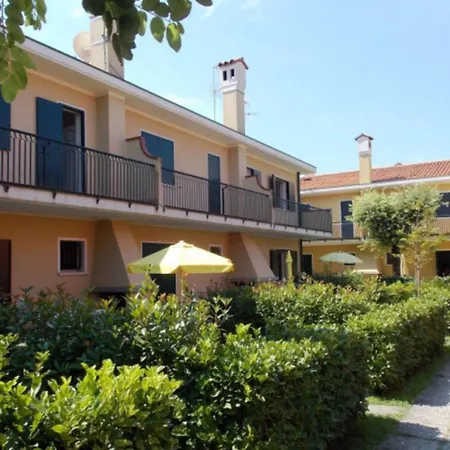 דירה Two-story House Near The In